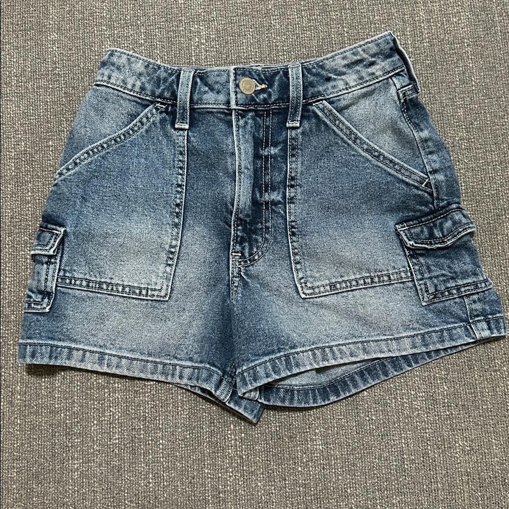 Hollister Cargo Jean Shorts
